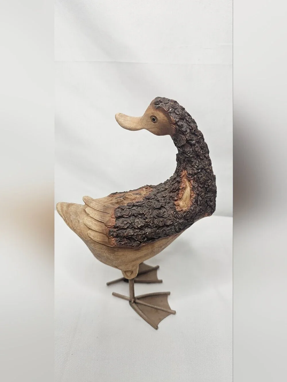 Rustic Faux Wood Resin Duck Figurine Metal Feet Bark Texture Cabin Decor 8